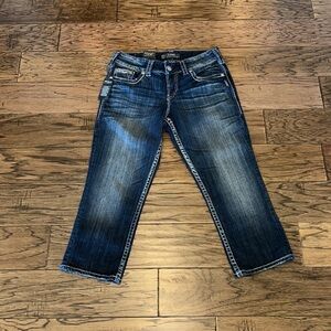 Silver Jeans Suki Flap Capri NWT Size 27